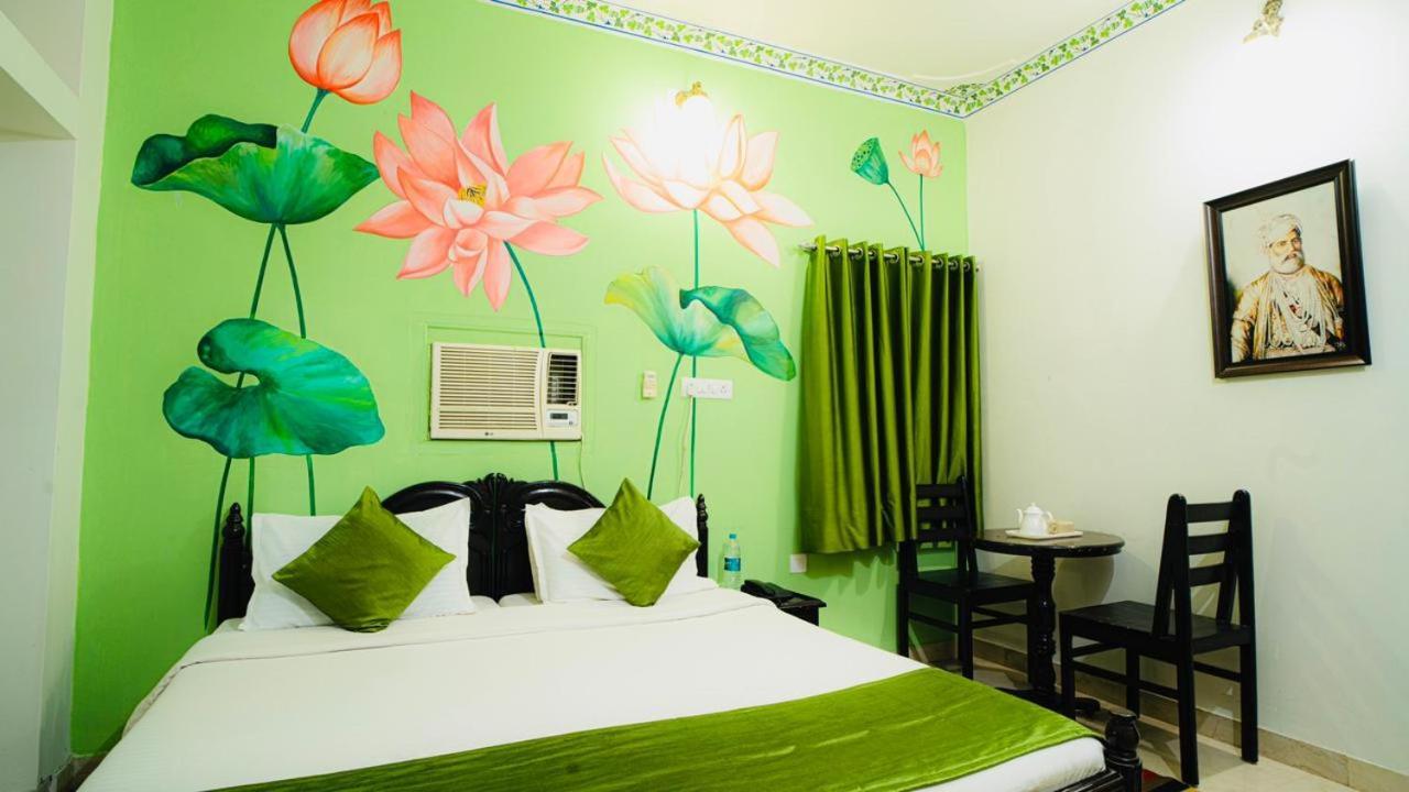 Hotel Lake Paradise Udaipur Eksteriør bilde