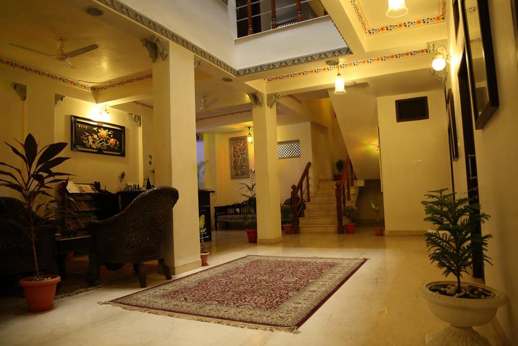 Hotel Lake Paradise Udaipur Eksteriør bilde