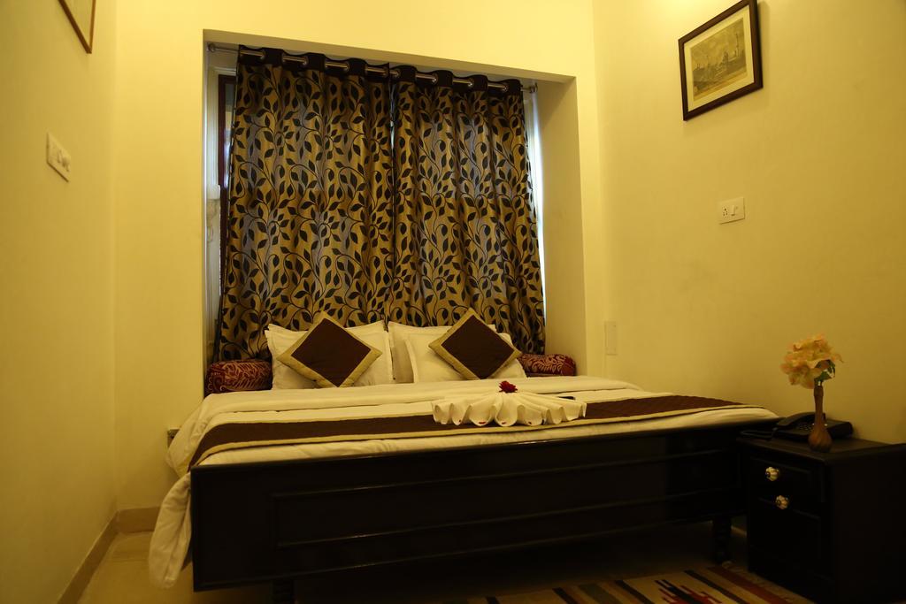 Hotel Lake Paradise Udaipur Eksteriør bilde